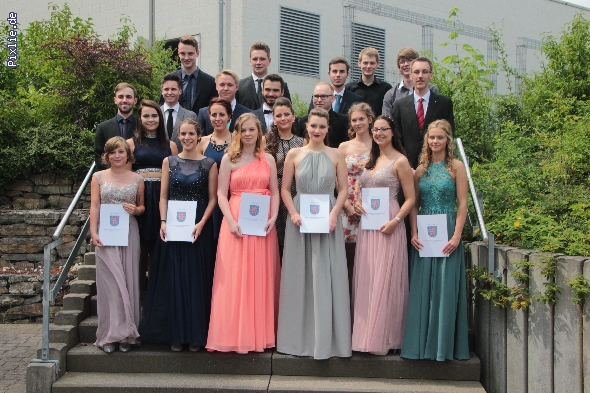http://www.beruflichesgymnasium.de/pixlie/cache/vs_Abiturzeugnisse 2017_IMG_0018.JPG